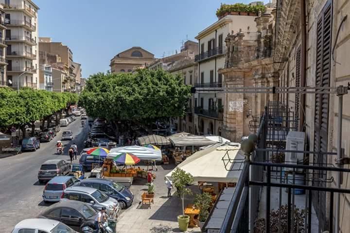 Capo Domus Bed and Breakfast Palermo Eksteriør billede